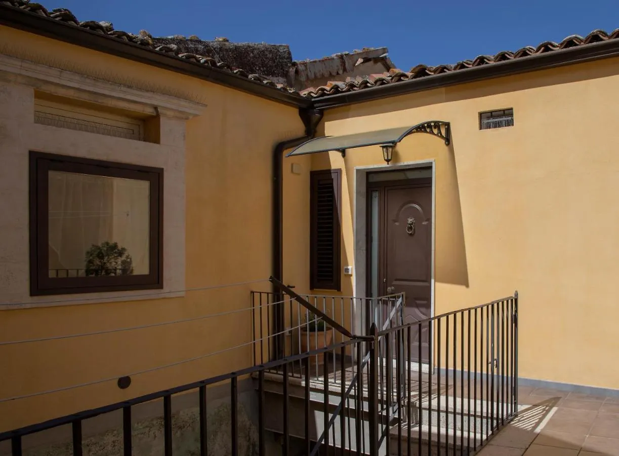 Apartment Casa Vacanza Da Dina Modica