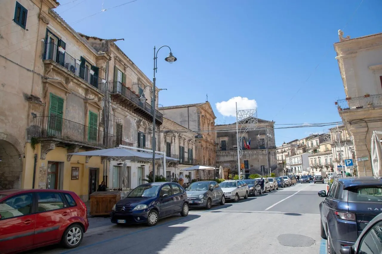 Casa Vacanza Da Dina Modica 0*,
